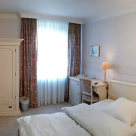 Wald-hotel 3* Troisdorf